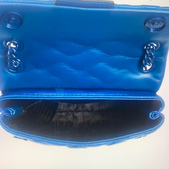KURT GEIGER LONDON KENSINGTON LEATHER MINI CROSSBODY BAG - Picture 9 of 9